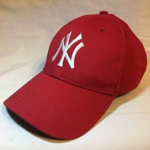NY Yankees baseball cap ⚾️ CLEAN Red